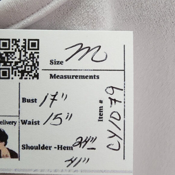 Revamped White Puff Sleeve High Low Top Size M - Picture 9 of 9